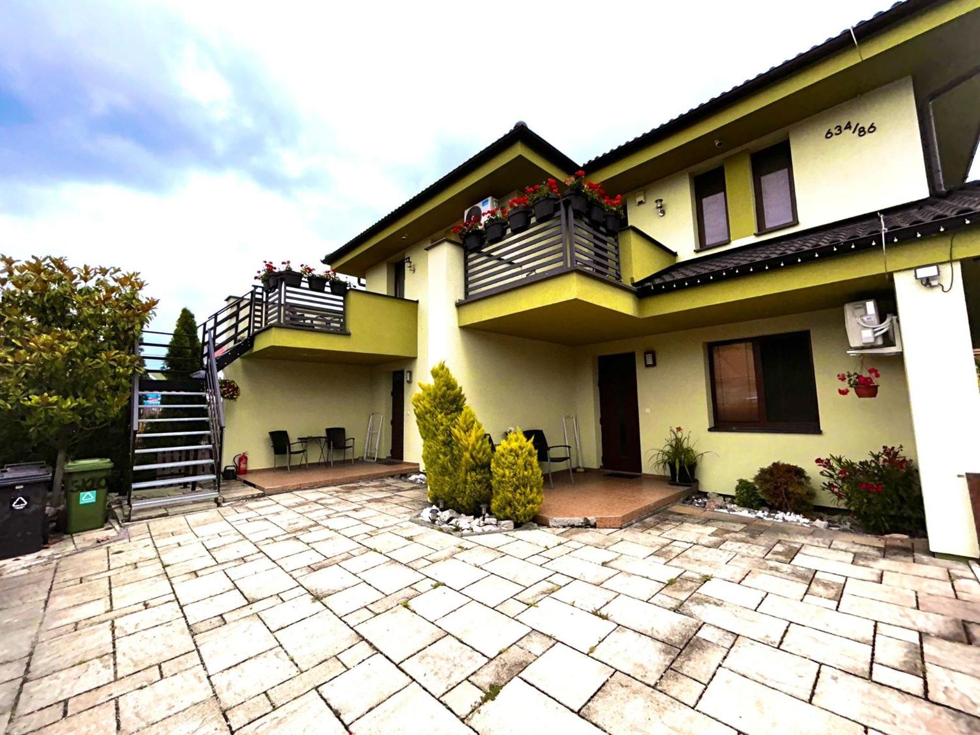 Apartmany Zeleny Dom Podhájska Exteriör bild