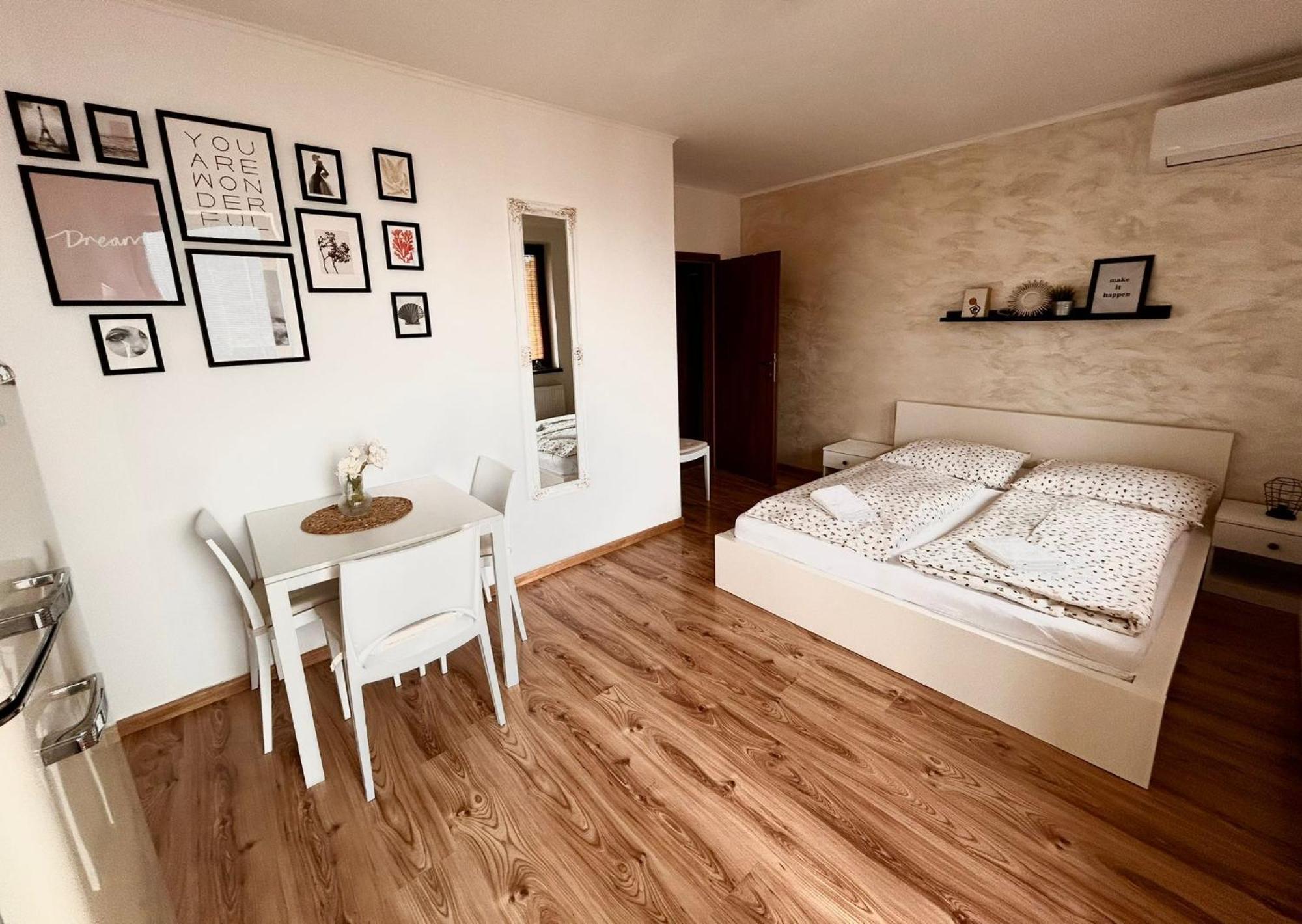 Apartmany Zeleny Dom Podhájska Exteriör bild